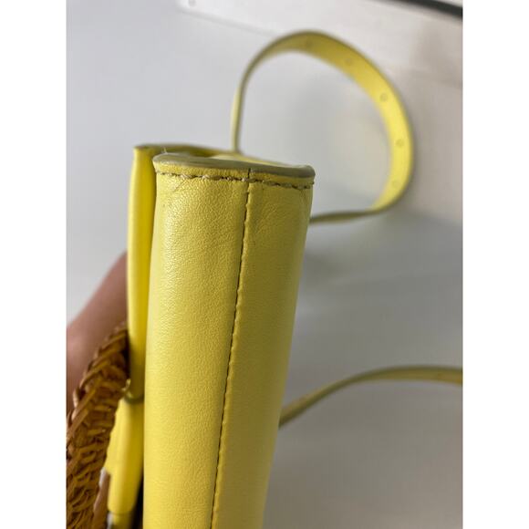 VINCE CAMUTO NWT SMALL YELLOW LEATHER CROSSBODY BAG (ASIS) - Picture 15 of 16